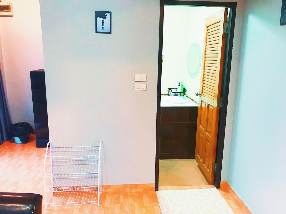 Appartamento Marin House Pattaya Esterno foto