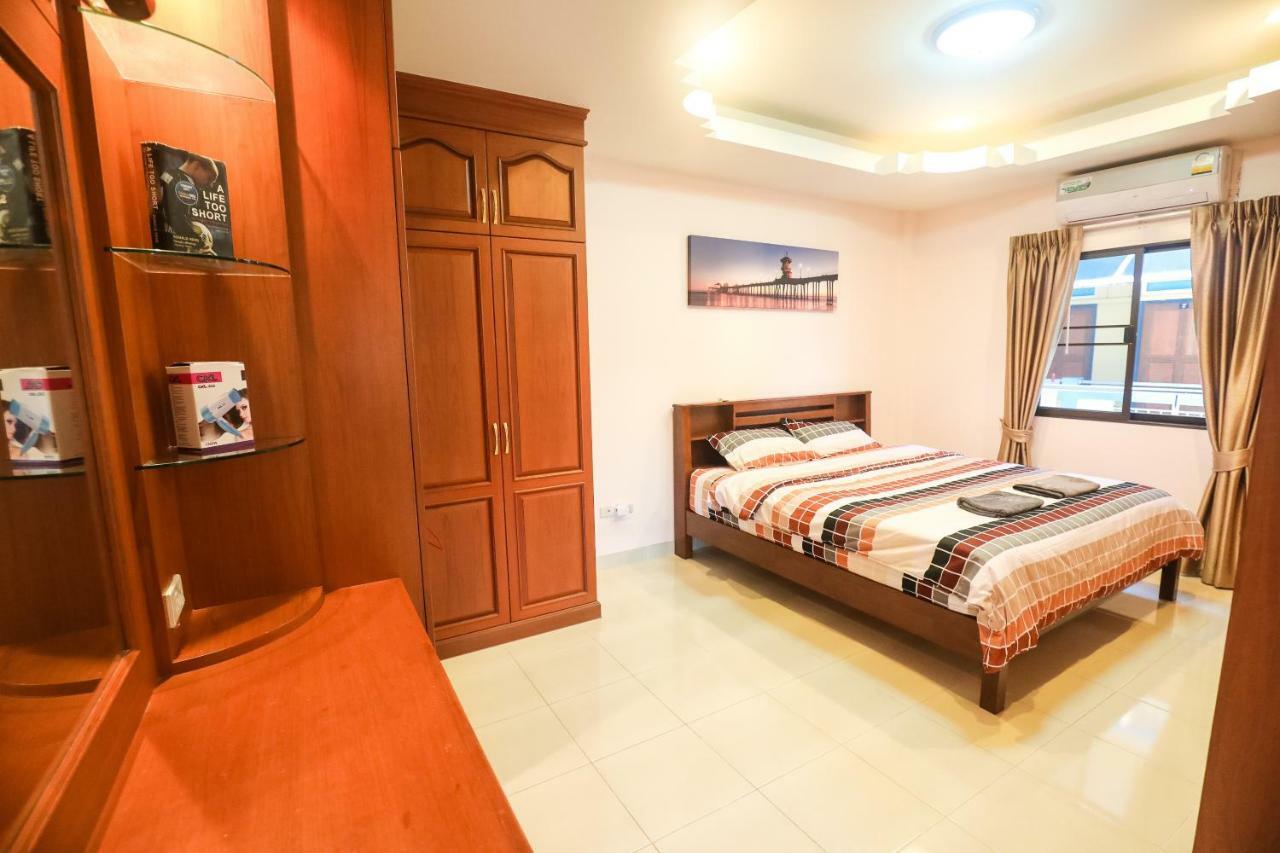 Appartamento Marin House Pattaya Esterno foto