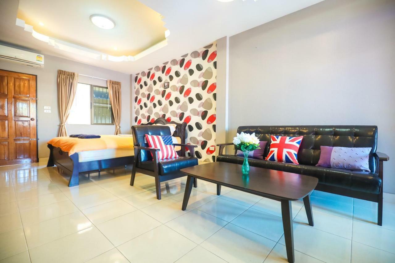Appartamento Marin House Pattaya Esterno foto